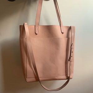 Madwell Medium Transport tote
